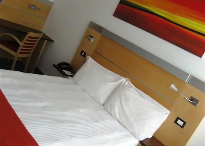 Sotel Nomentana 3*